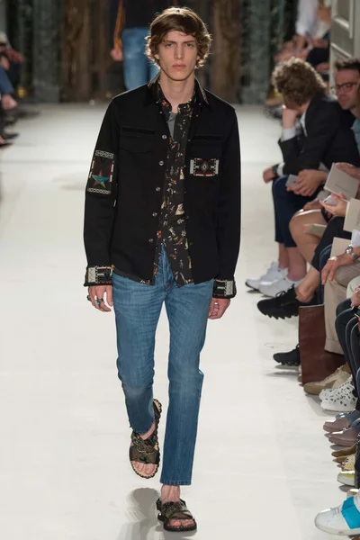 Look 36